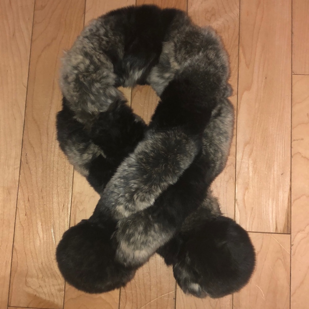 Adjustable 100% rabbit fur scarf!